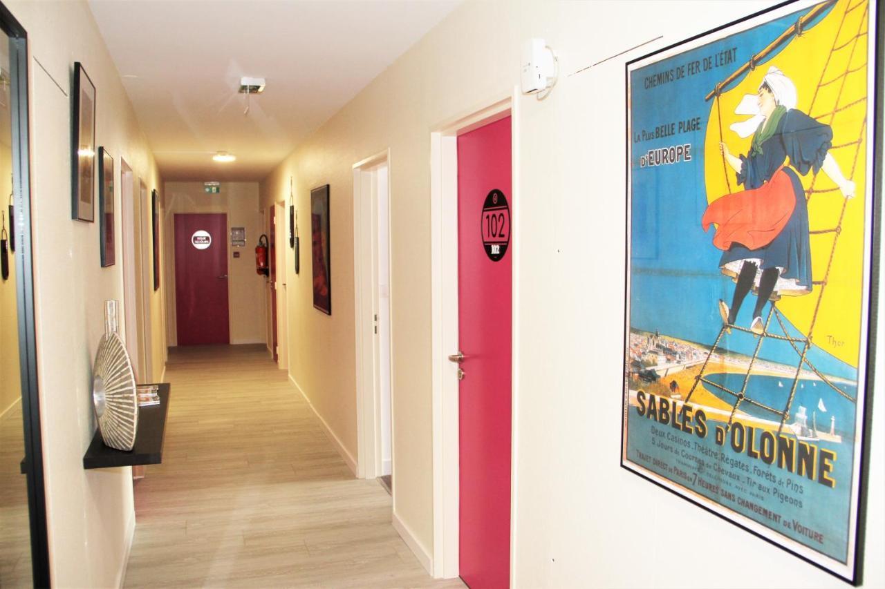 Cit'Hotel Le Chene Vert レ・サ​​ーブル・ドロンヌ エクステリア 写真